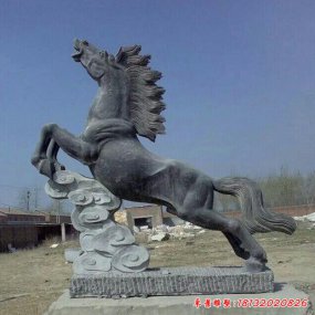 仿古石雕馬