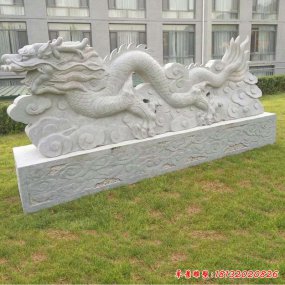龍吐水雕塑