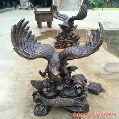 銅鷹雕塑